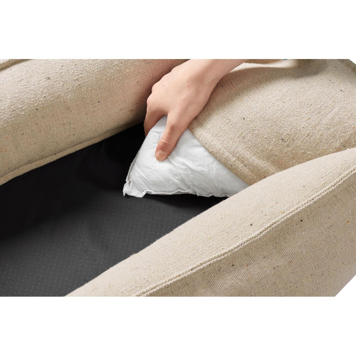 V4HA27544FA77C1C9D3327685E2AE54EF9DR5574649P6